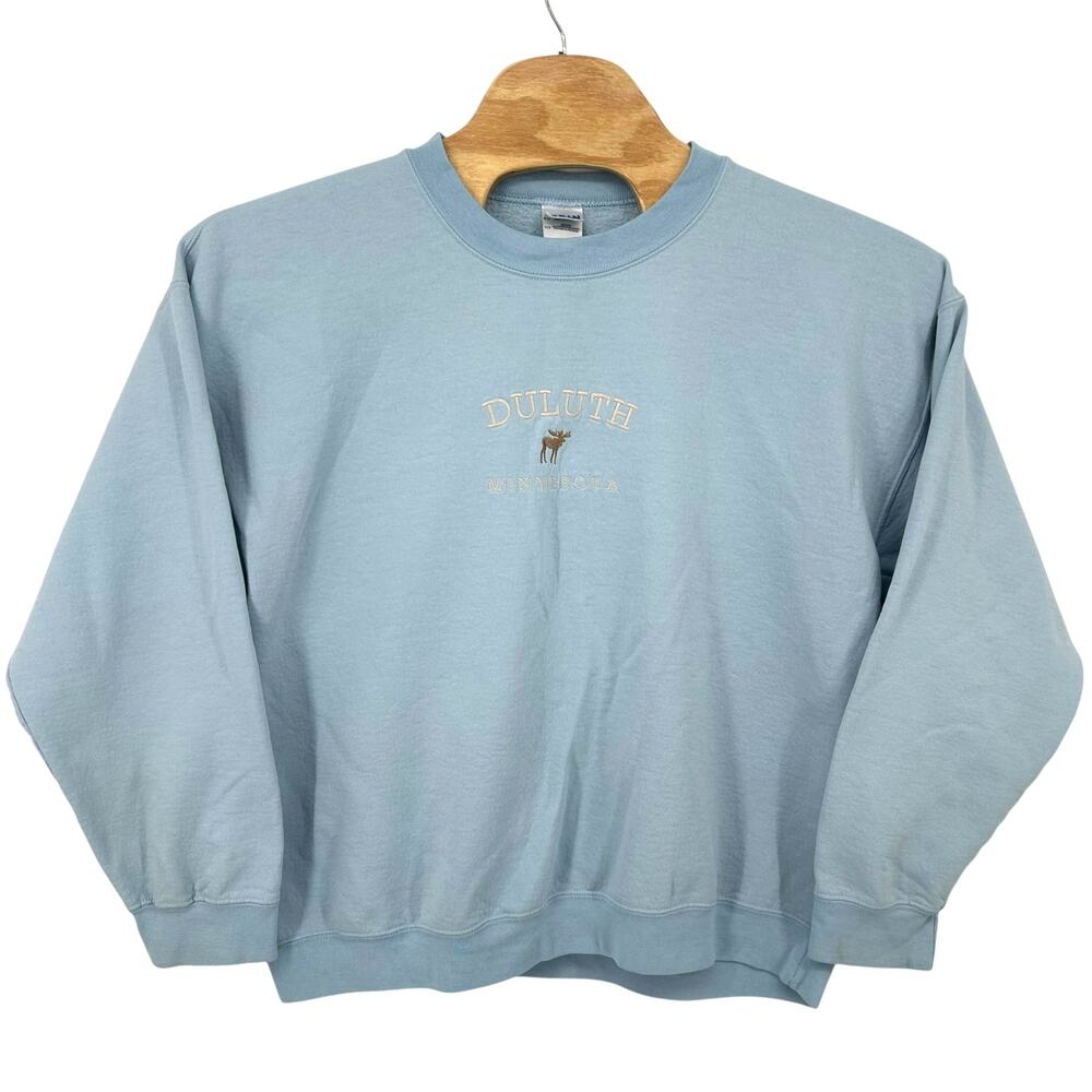 Vintage 90s y2k Duluth Minnesota Embroidered Moose Baby Blue crewneck sweatshirt